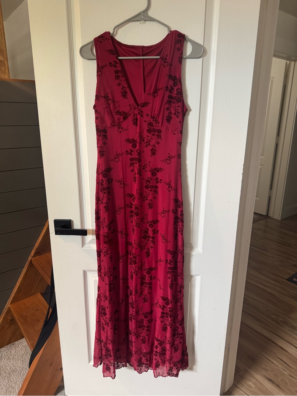 Elegant Red Floral Maxi Dress - Sleeveless V-Neck